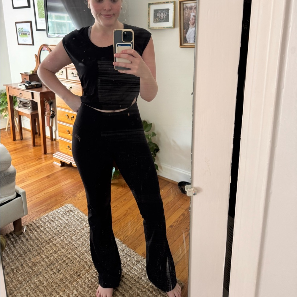 Women’s lululemon yoga pants